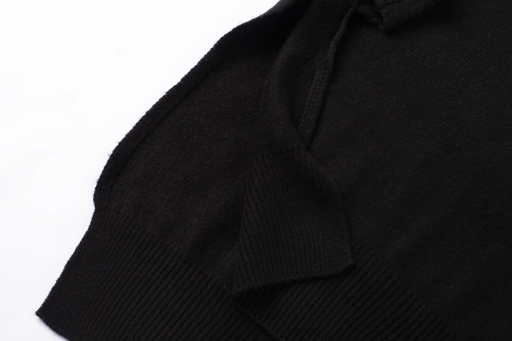 Cropped Knit Top – Open-Side Cut Pullover Midnight - Image 12
