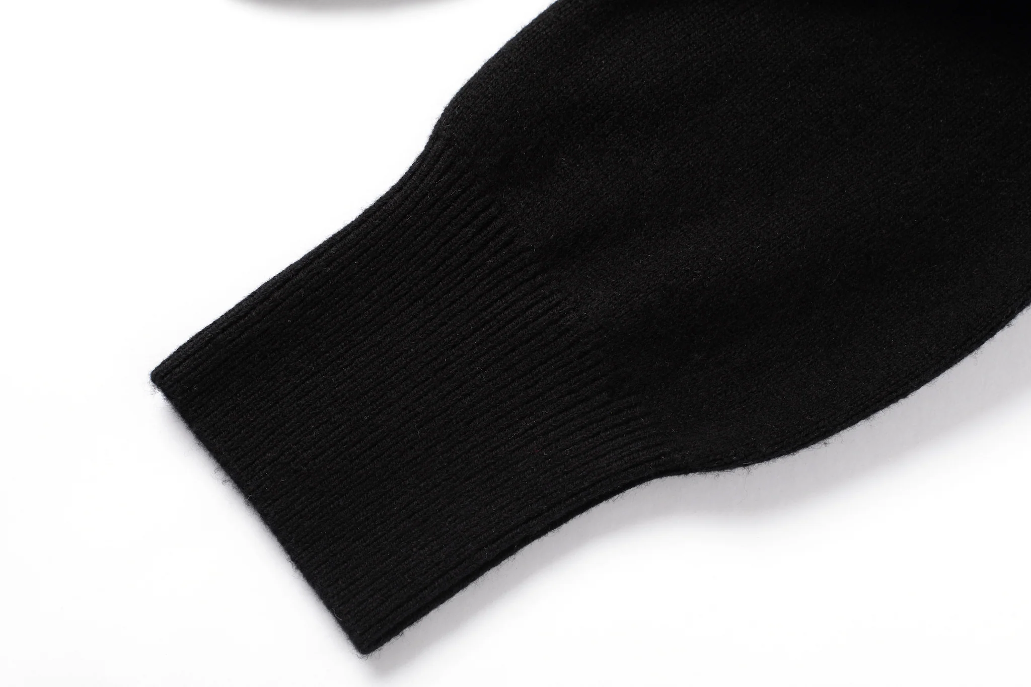 Cropped Knit Top – Open-Side Cut Pullover Midnight - Image 13
