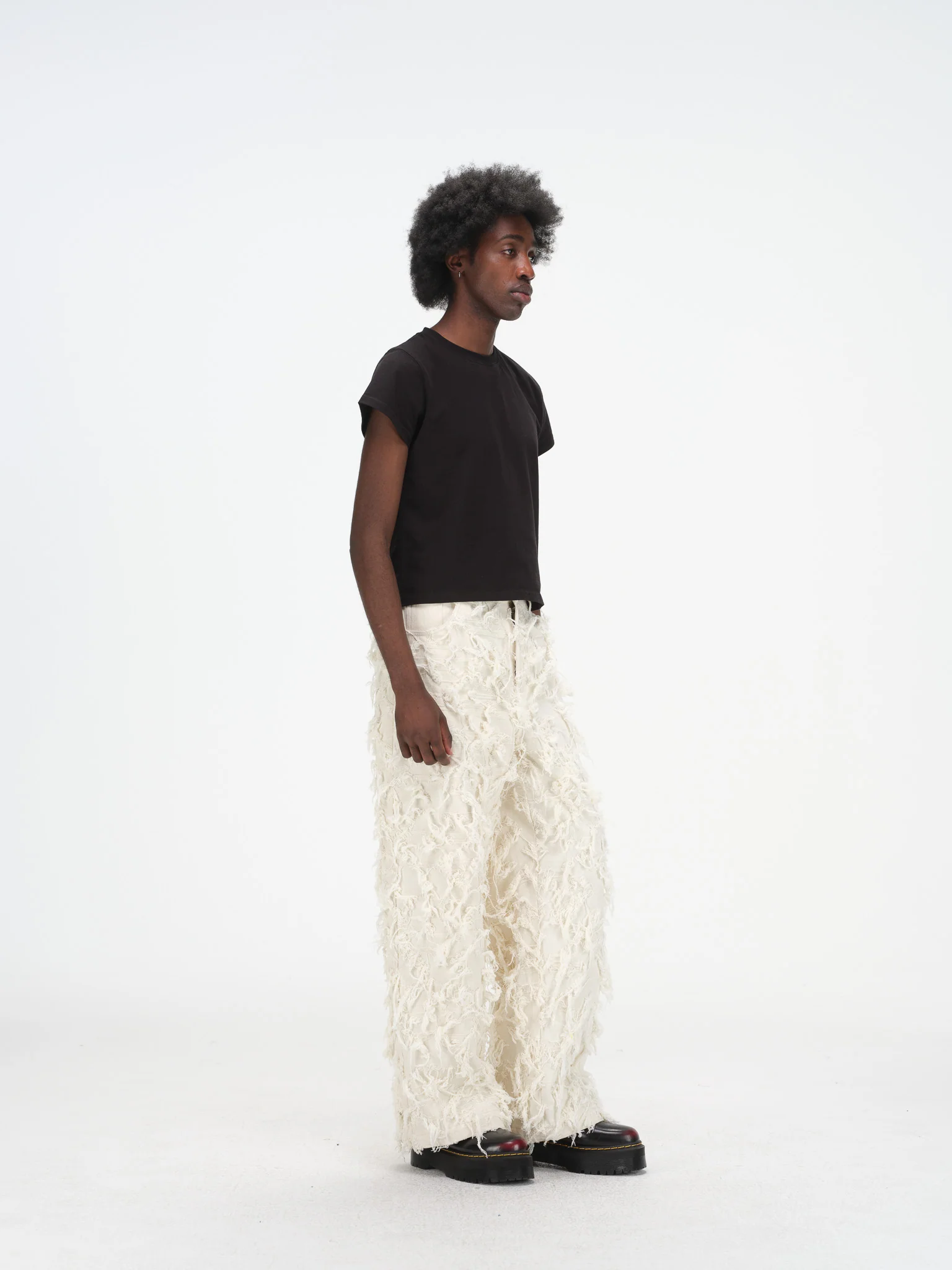 Distressed Fringe Denim Pants - Cream - Image 9
