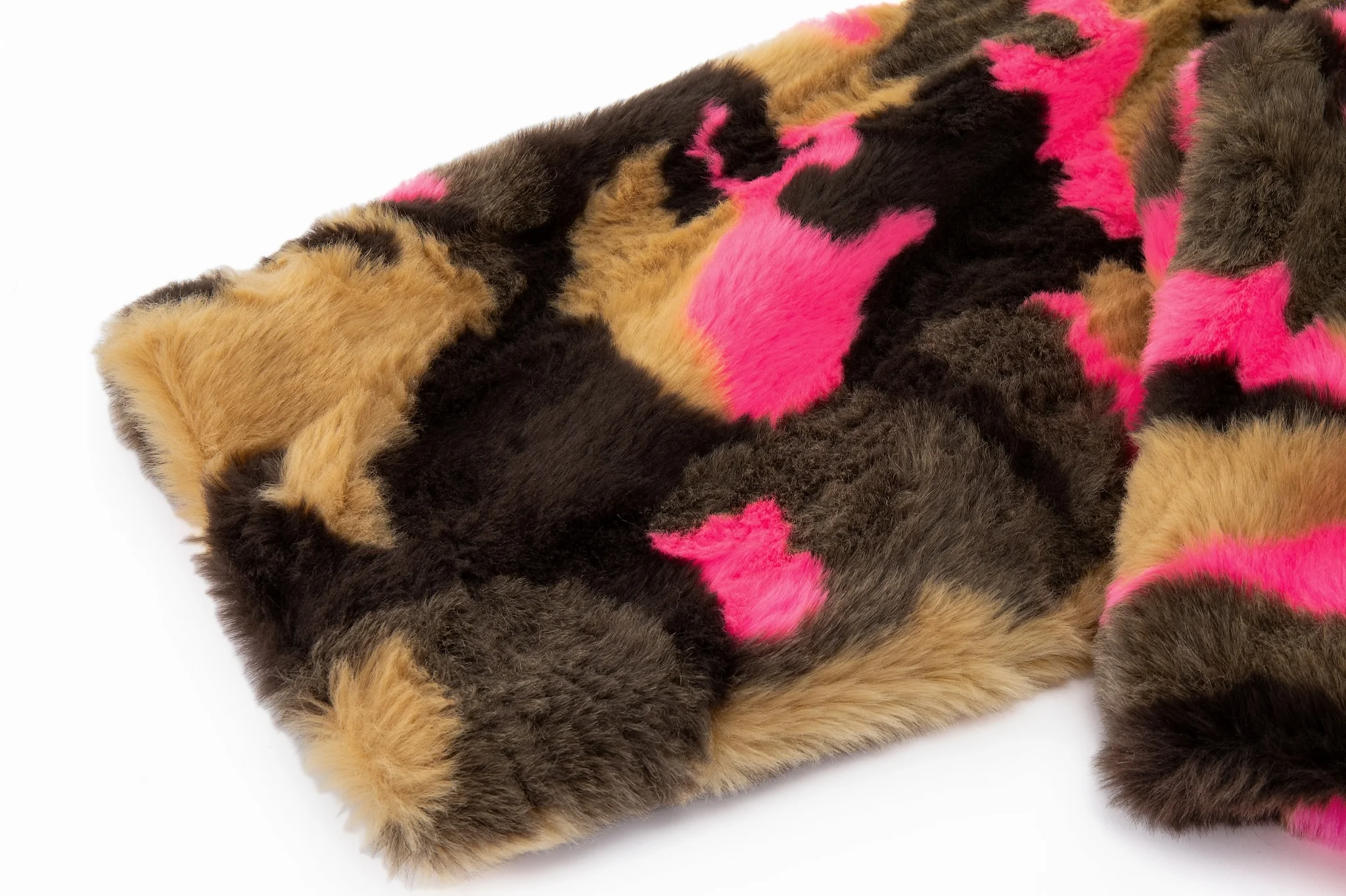 Plush Pop Cropped Faux Fur – Pink Over Camo - Image 14