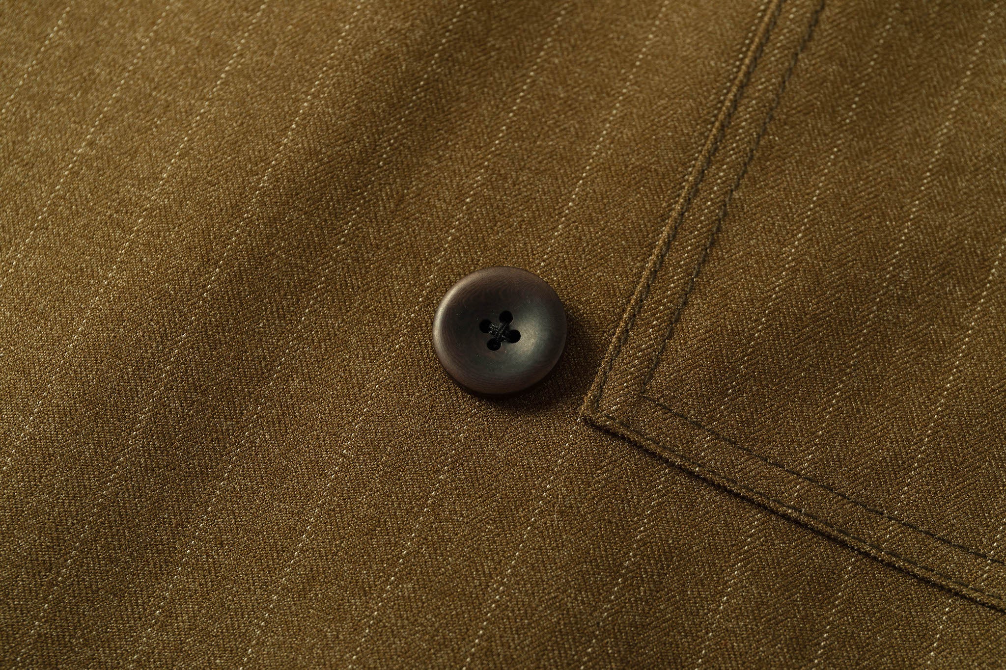 Gilled Trench Coat - Image 10
