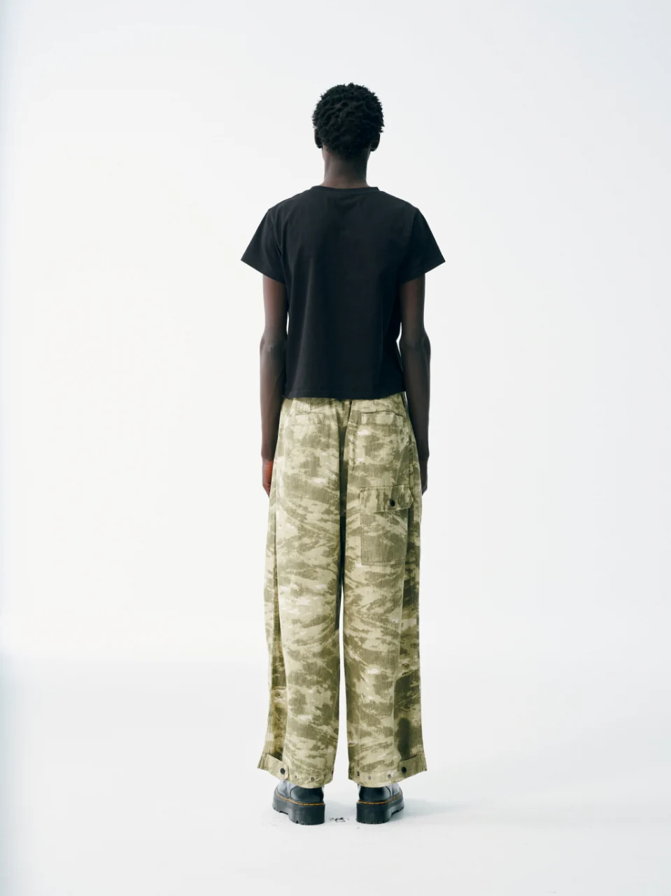 Pleated Wide Leg Pants - Camo - Image 10