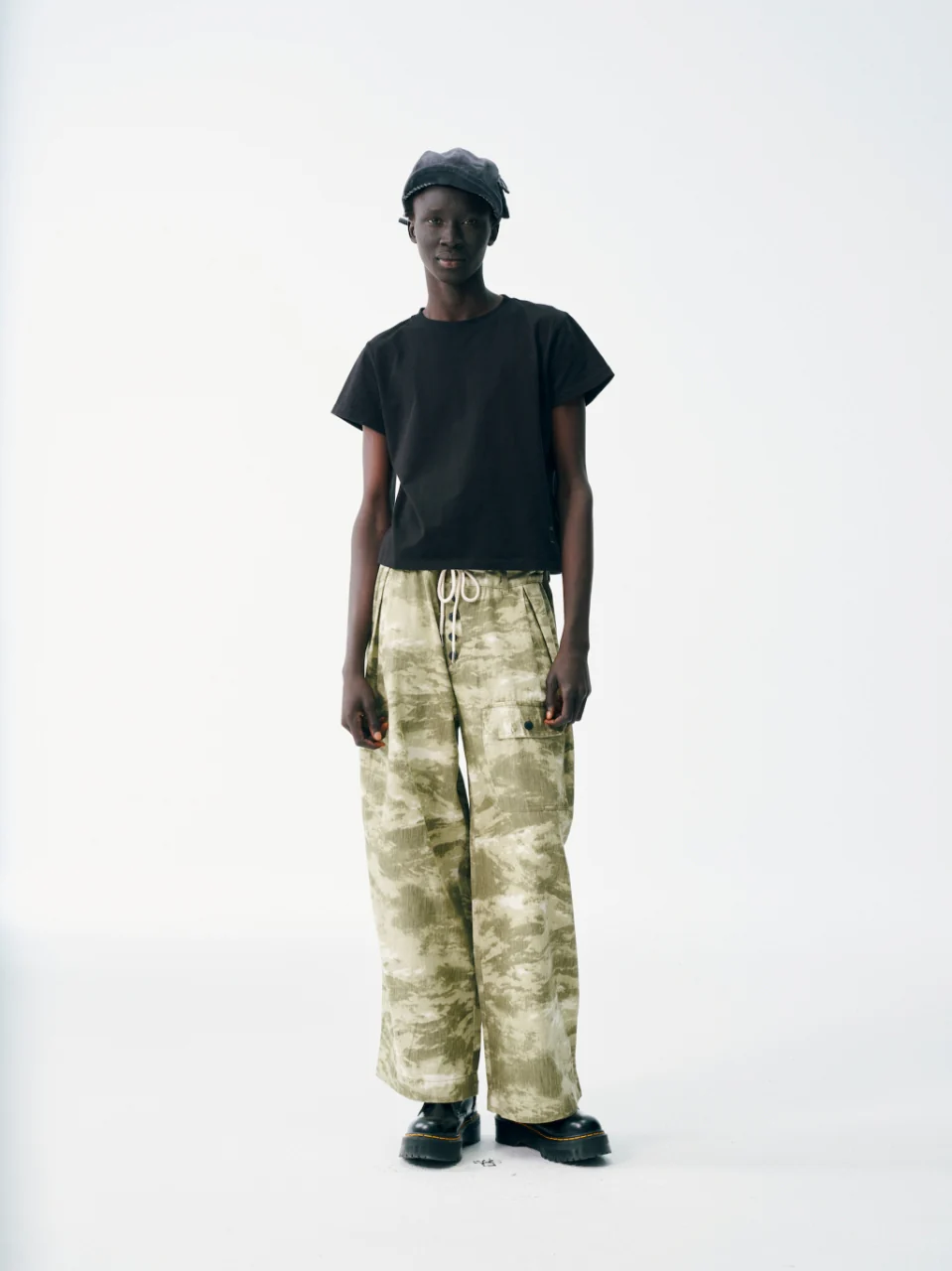 Pleated Wide Leg Pants - Camo - Image 4