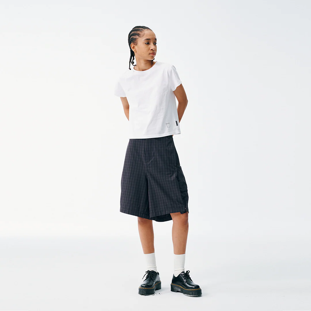 Check Pattern Cargo Shorts – Black Grid, Relaxed Fit, Pleated - Image 8