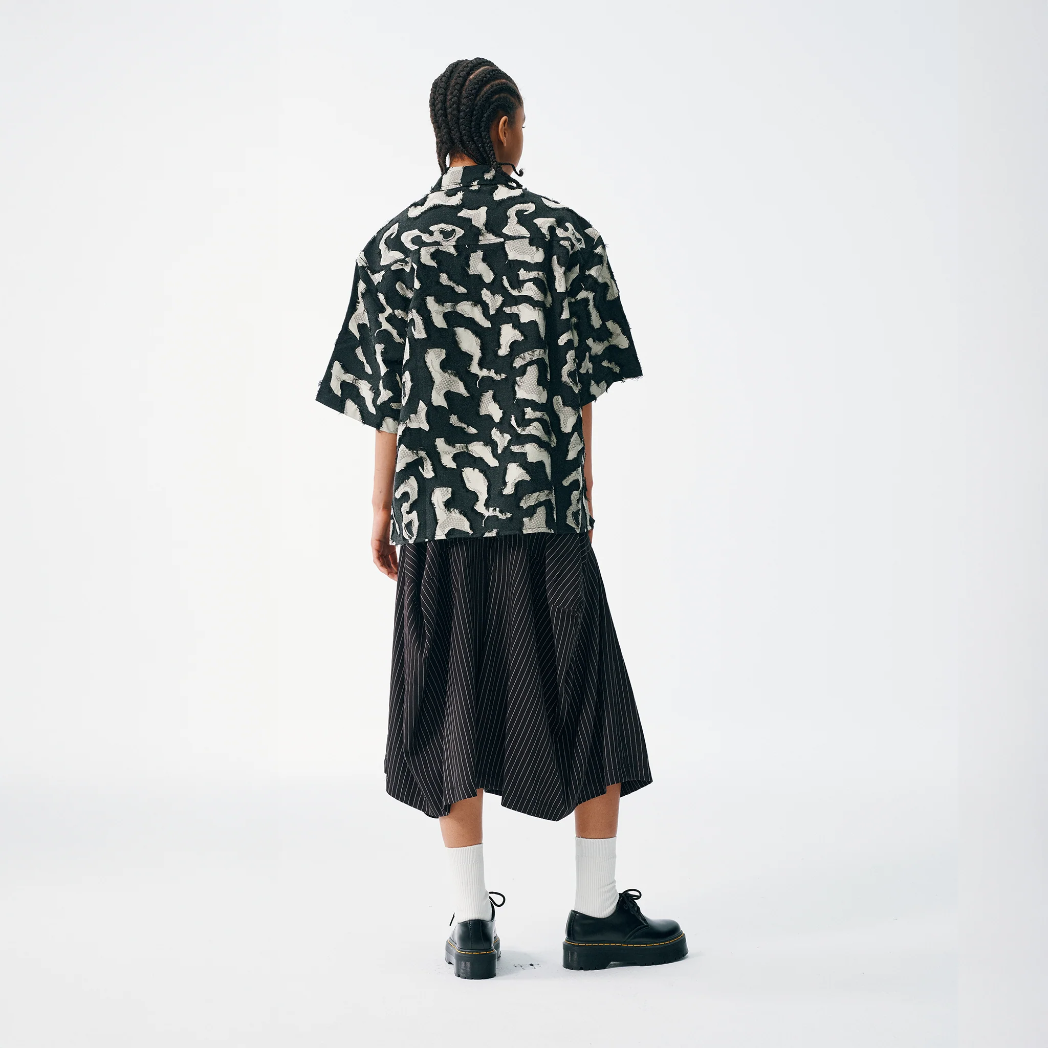 Raised Floral Summer Shirt - Image 9