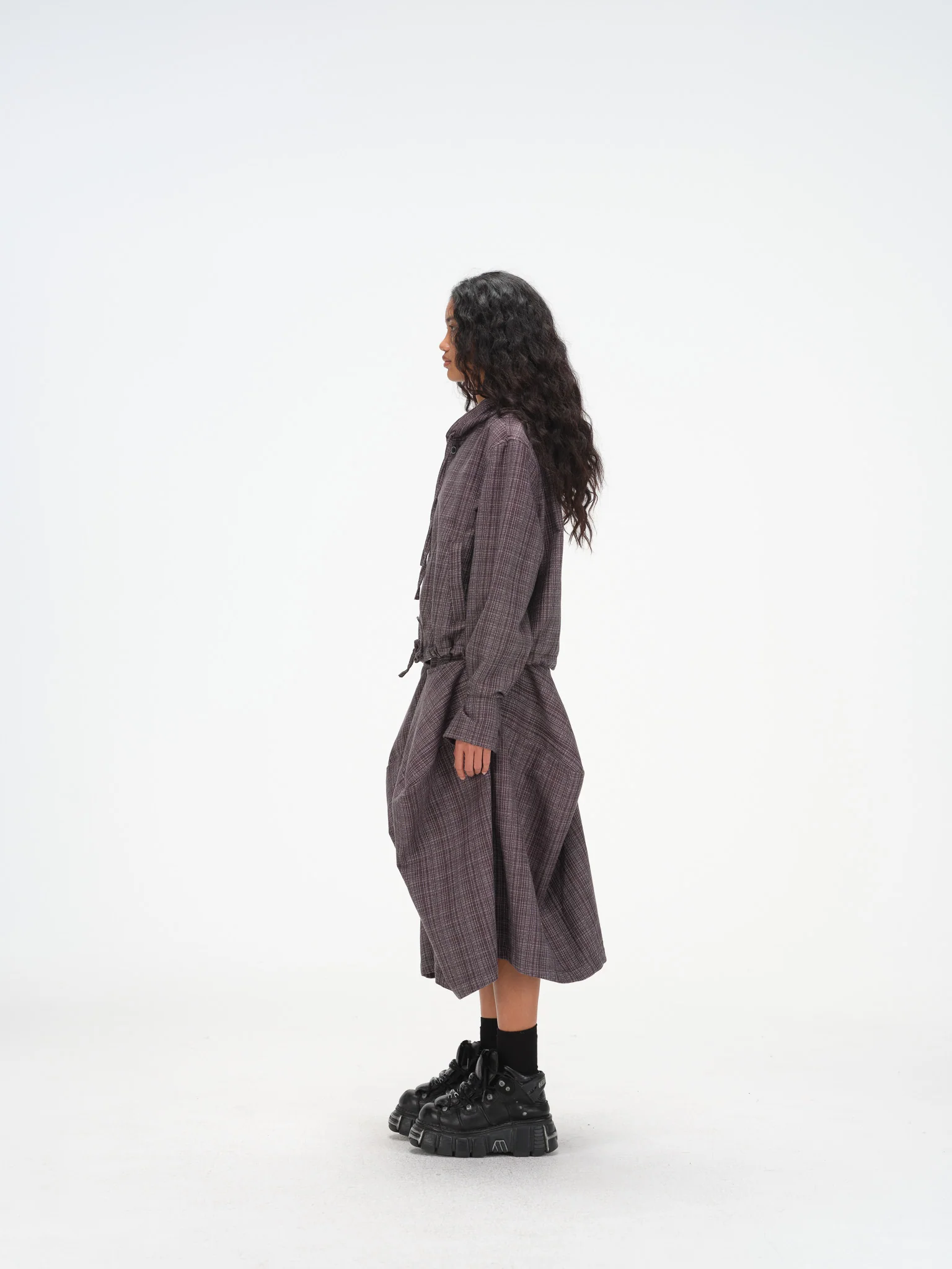 Gridline Lightweight Cropped Hooded Jacket - Dark Grey - Image 11