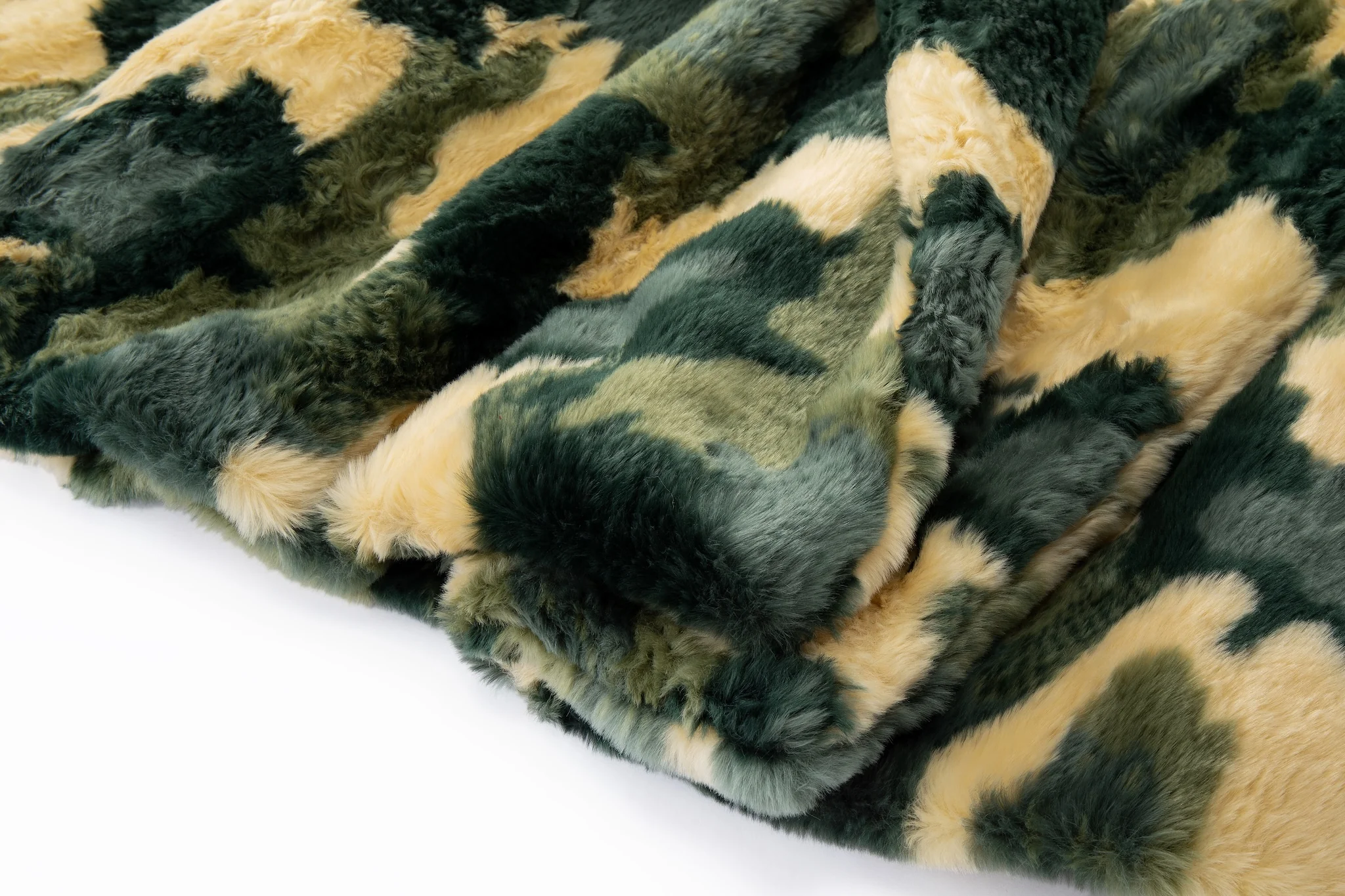 Plush Pop Cropped Faux Fur - Forest Camo - Image 16