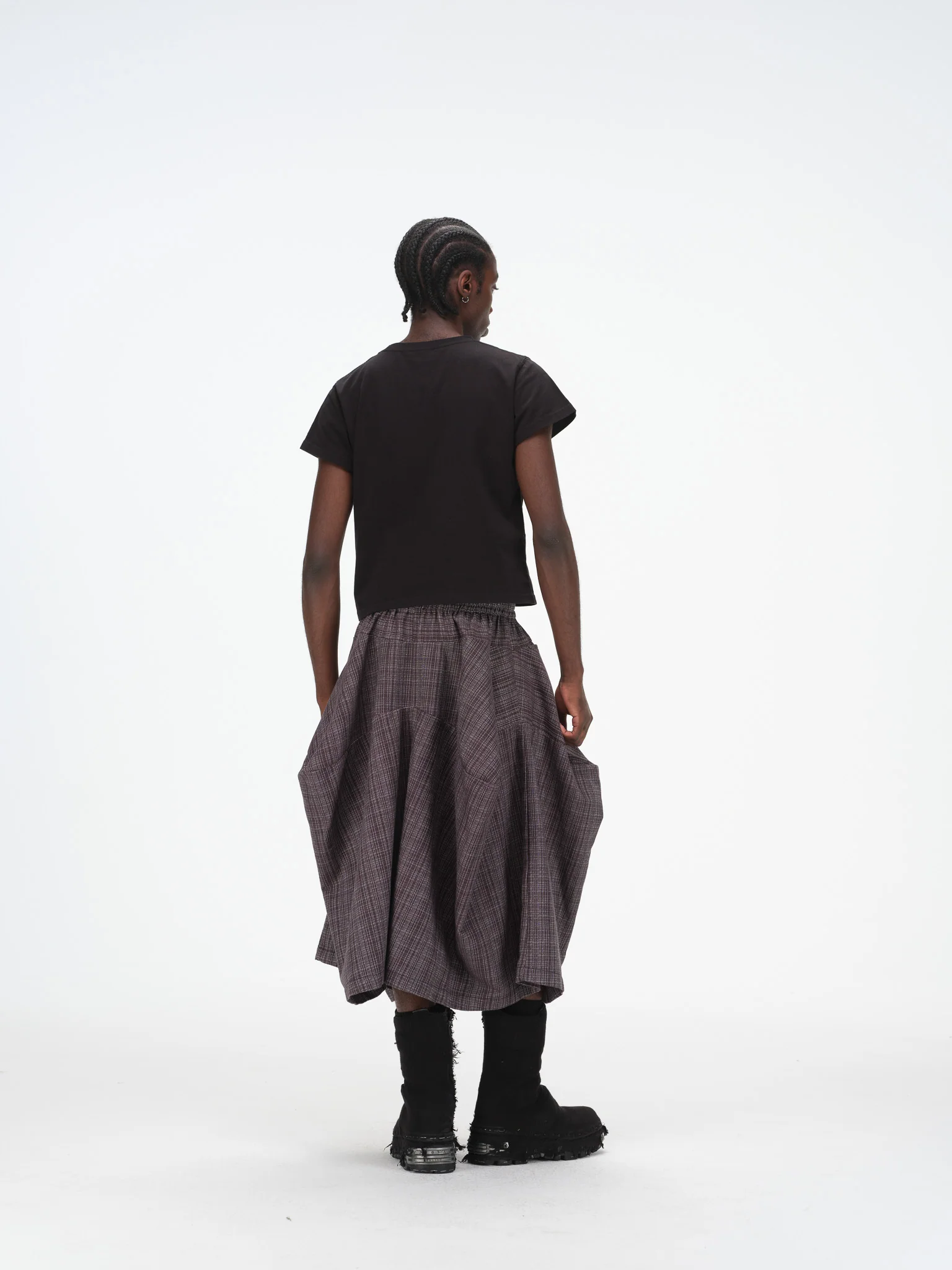 Gridline Structured Mid-Calf Shorts – Pleated Angular Drape, Dark Grey Plaid - Image 11