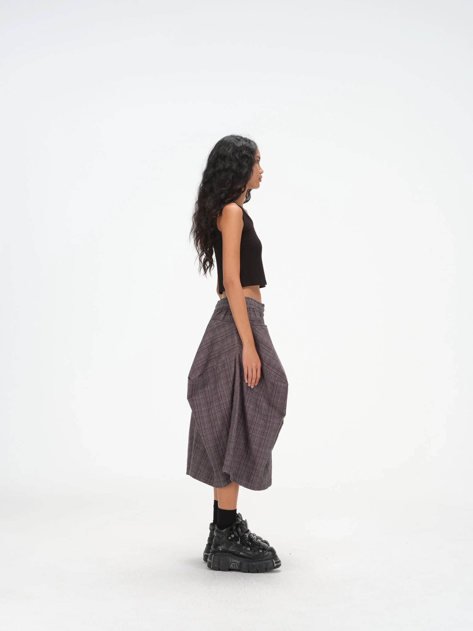 Gridline Structured Mid-Calf Shorts – Pleated Angular Drape, Dark Grey Plaid - Image 5