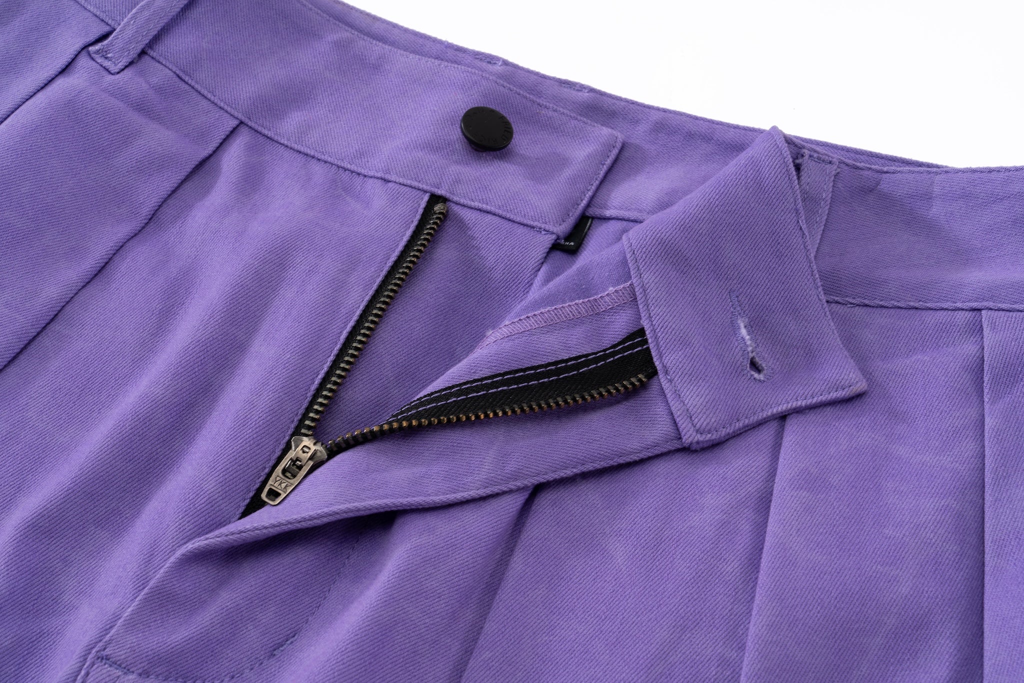 Wide-Leg Pleated Shorts - Purple - Image 10