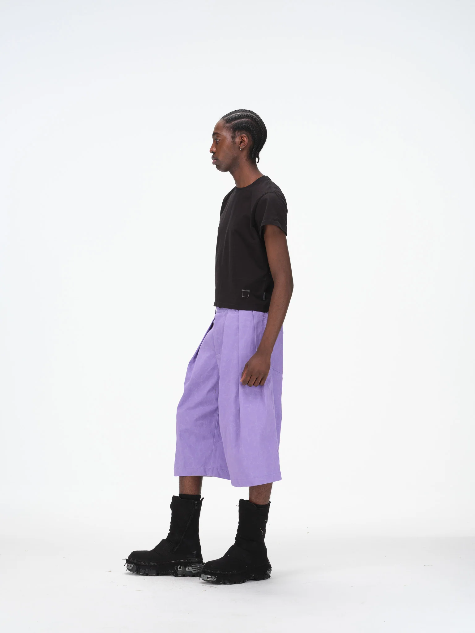 Wide-Leg Pleated Shorts - Purple - Image 6