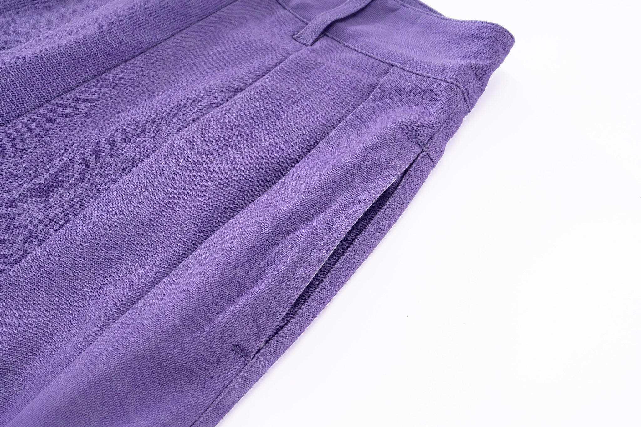 Wide-Leg Pleated Shorts - Purple - Image 9